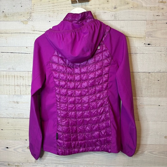 The North Face Women's ThermoBall Hybrid hooded jacket in a purple/magenta color - Picture 3 of 10